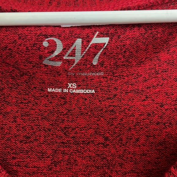 24/7 By Maurice’s Long Sleeve Top - Picture 7 of 9